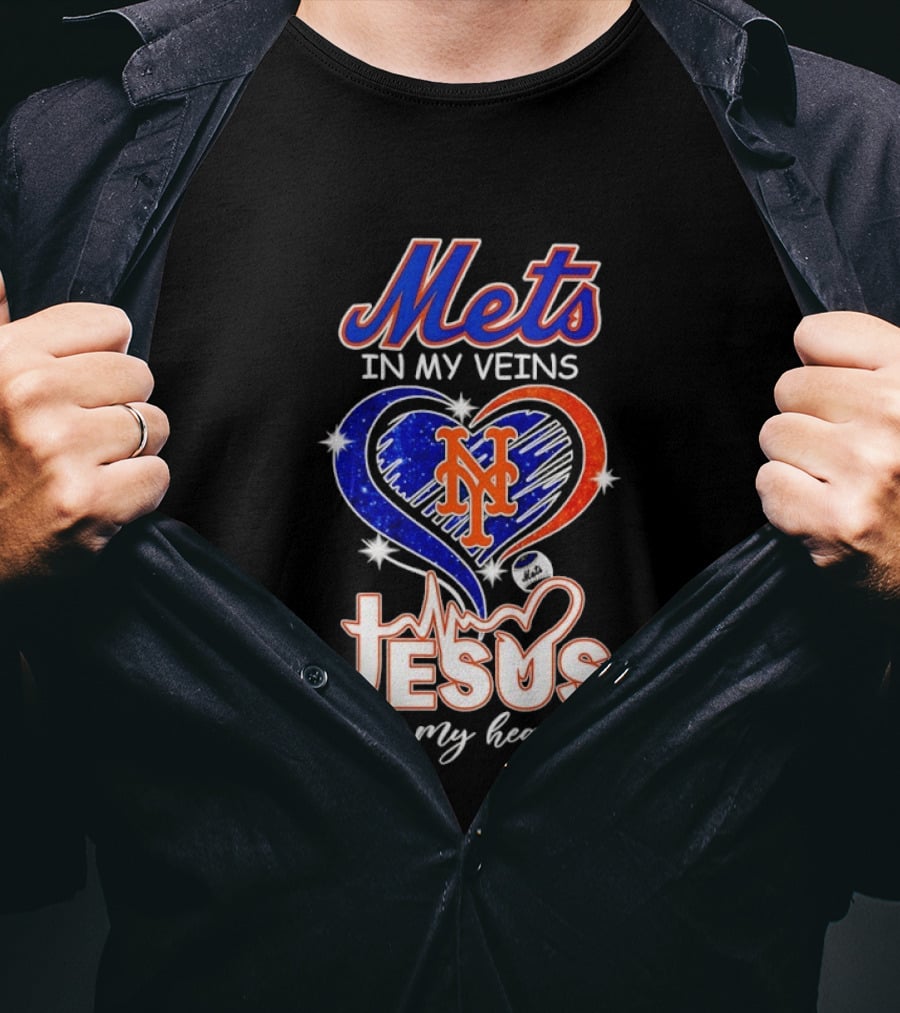 Mets In My Veins Heart Jesus In My Heart T-Shirt