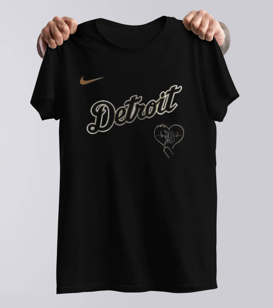 Detroit Tigers Nike Never Underestimate A Nurse T-Shirt