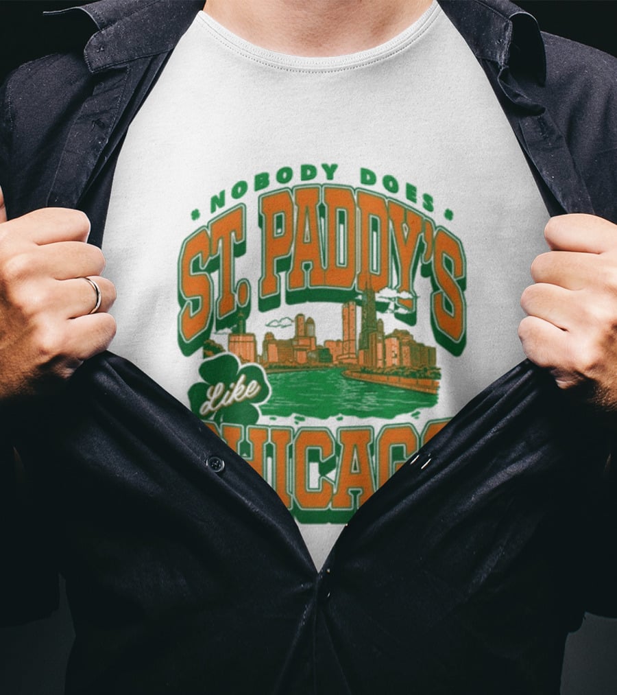 Nobody Does St. Paddy's Like Chicago Skyline Green River Saint Patrick's Day T-Shirt