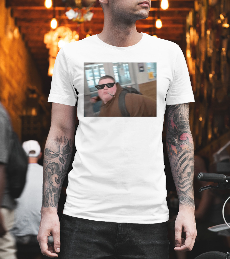 I Friggin Love This Kid Thug Life Meme Smoking Sunglasses T-Shirt