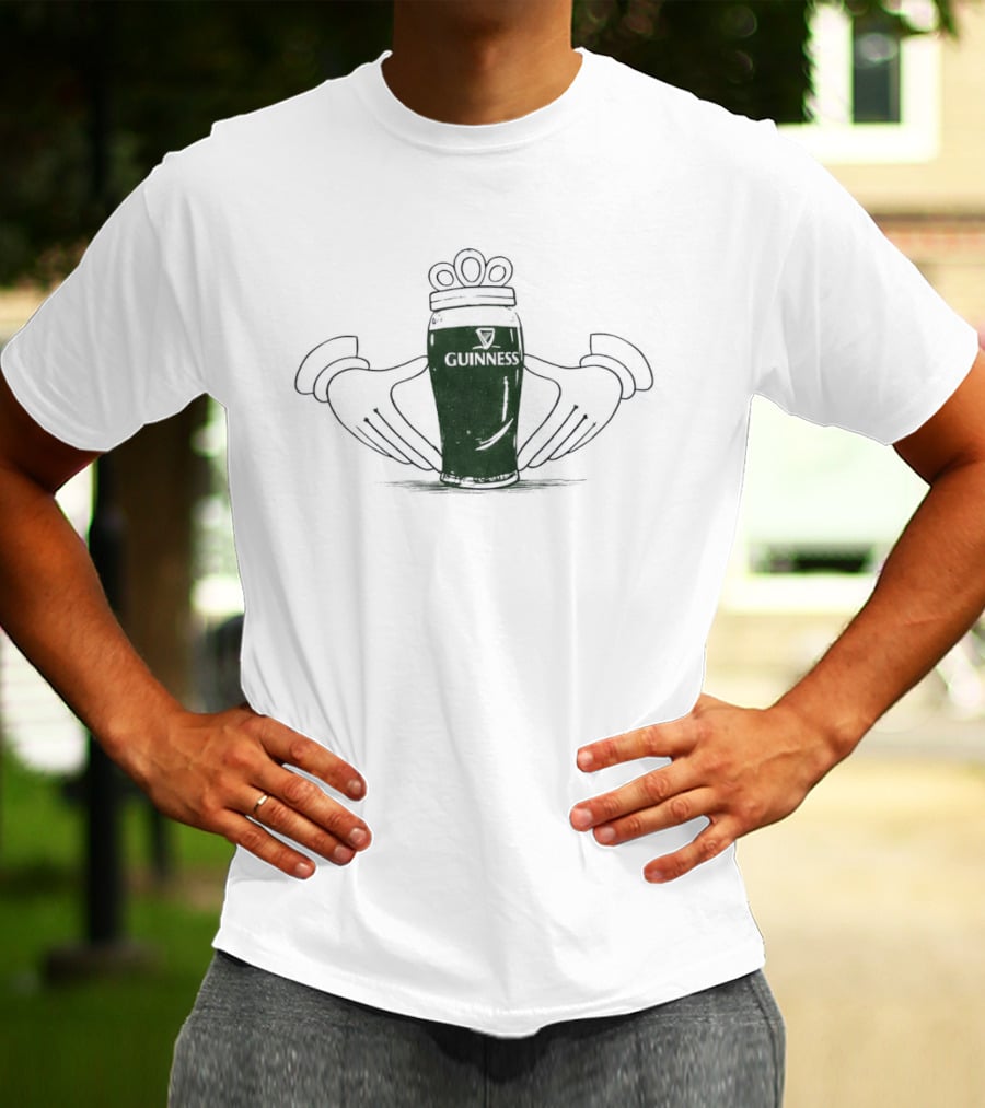 St Patricks Day Claddagh Guinness Pint T-Shirt