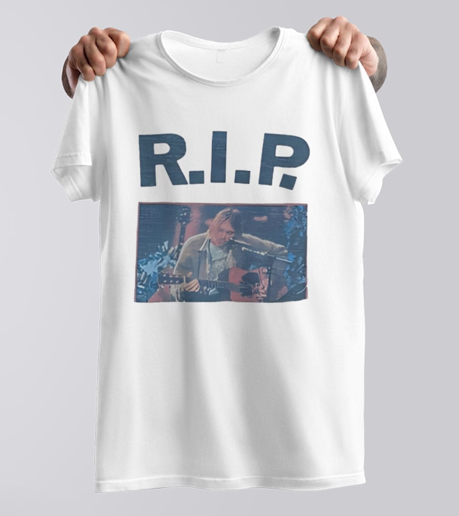 RIP Kurt Cobain Memorial Grunge Music Legend T-Shirt