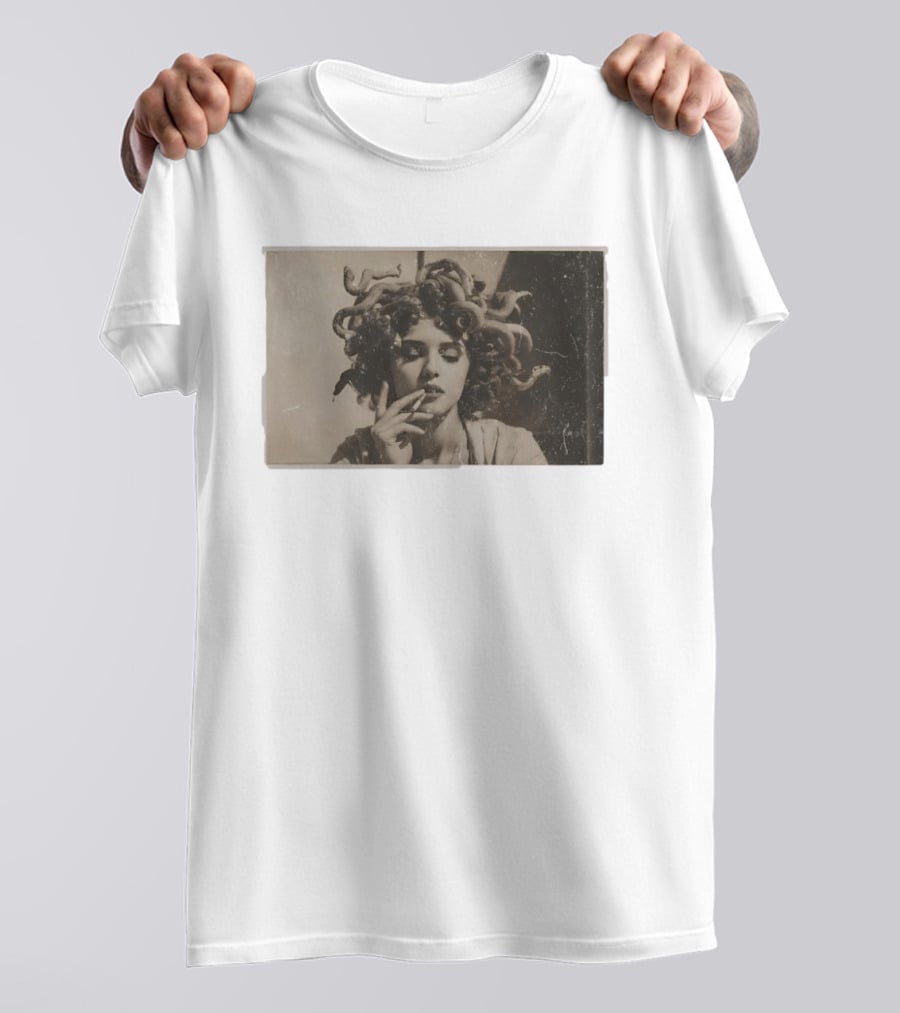 Medusa Smoking T-Shirt
