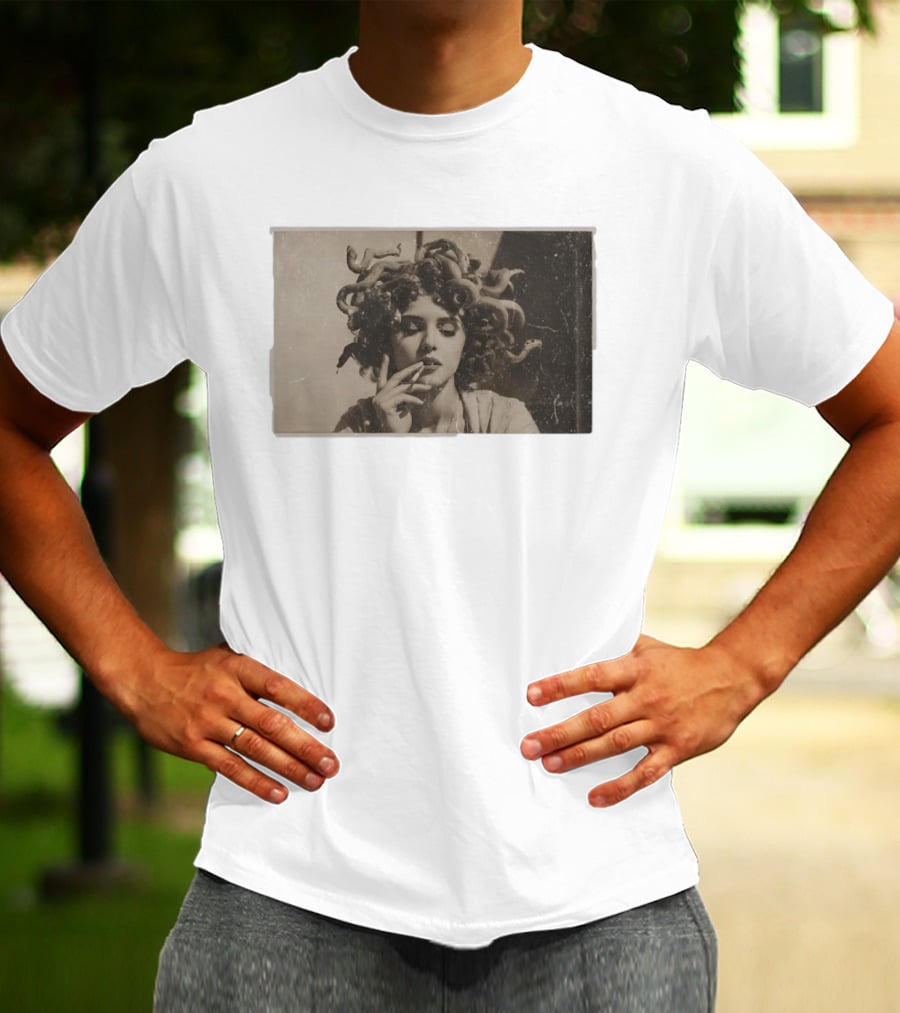 Medusa Smoking T-Shirt