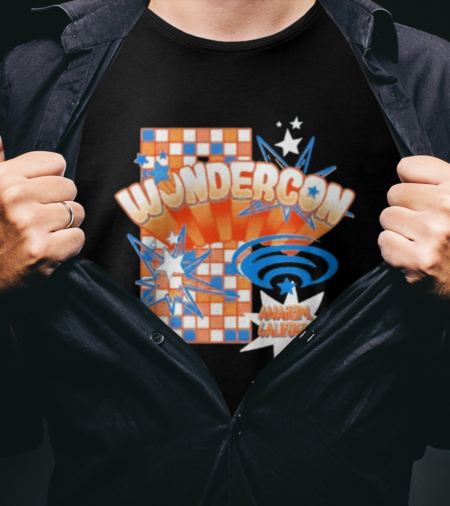 WonderCon Anaheim California 2026 Starburst Checkered T-Shirt