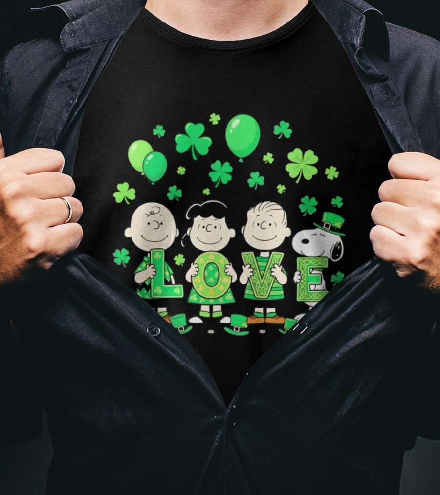 Snoopy Charlie Brown And Friends Love Shamrock St. Patrick's Day Celebration T-Shirt