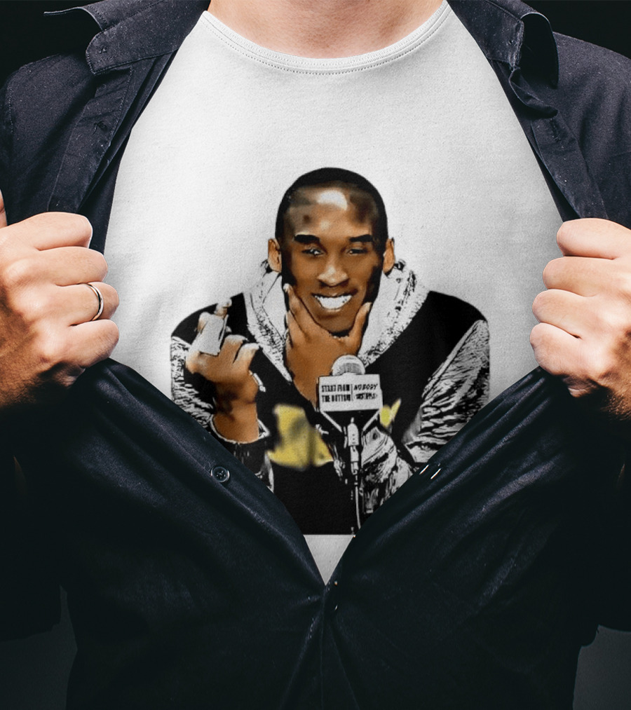 Kobe Bryant Iconic Middle Finger Moment At Press Conference T-Shirt