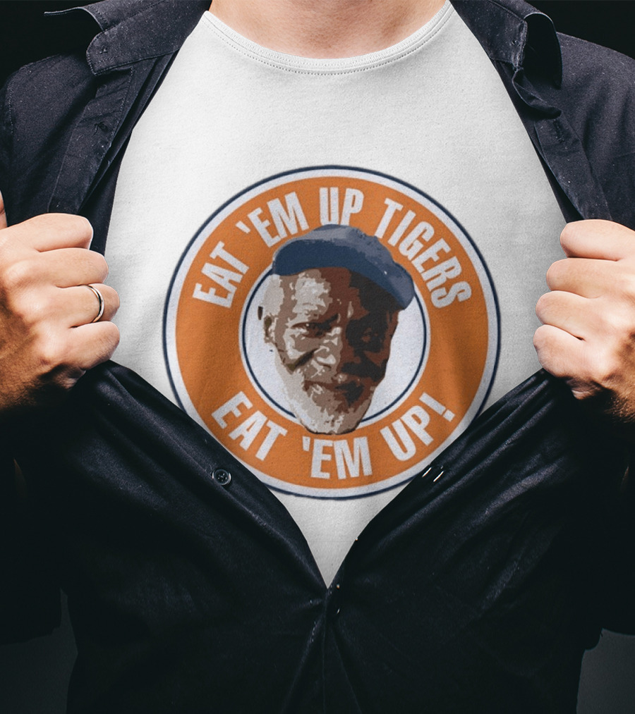 Eat 'Em Up Tigers Eat 'Em Up Vintage Style Motivational T-Shirt