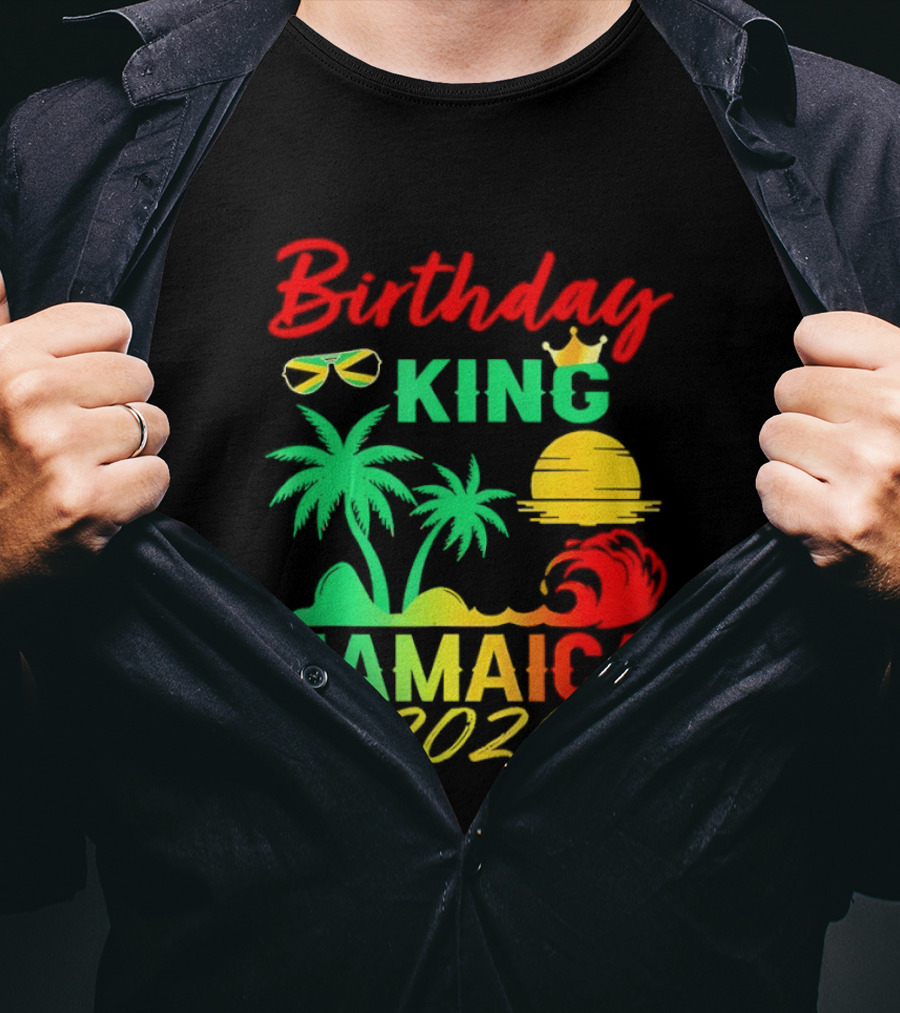 Birthday King 2026 Jamaica Party Vacation Sun Palm Trees Crown T-Shirt