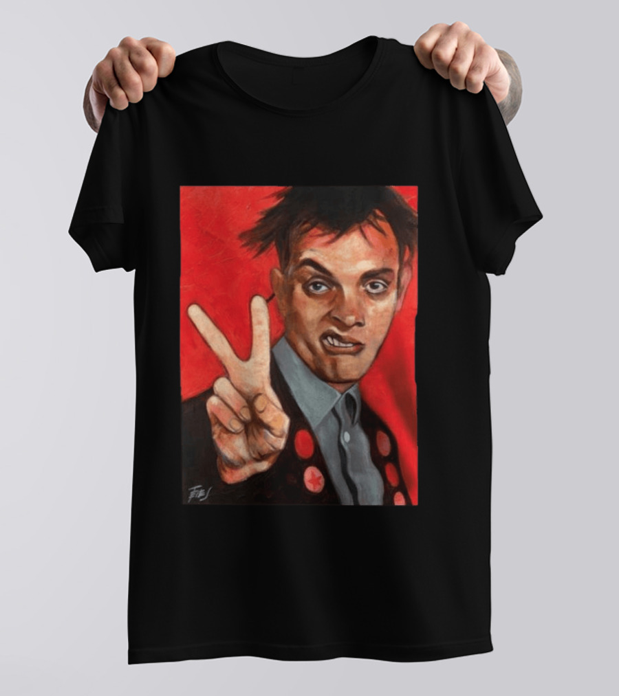 Chris Robinson Vivyan Rick Young Ones Portrait Two Finger Gesture T-Shirt