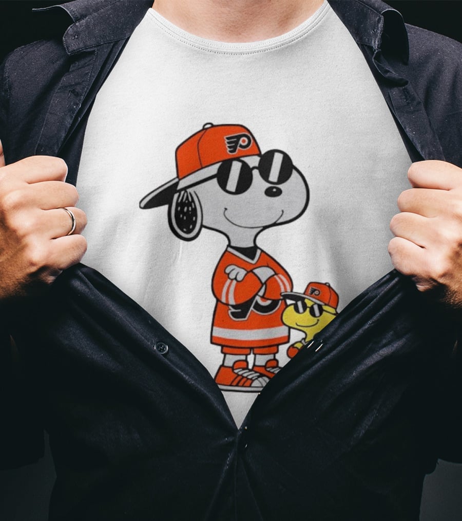 Snoopy Woodstock Philadelphia Flyers NHL Hockey Sunglasses T-Shirt