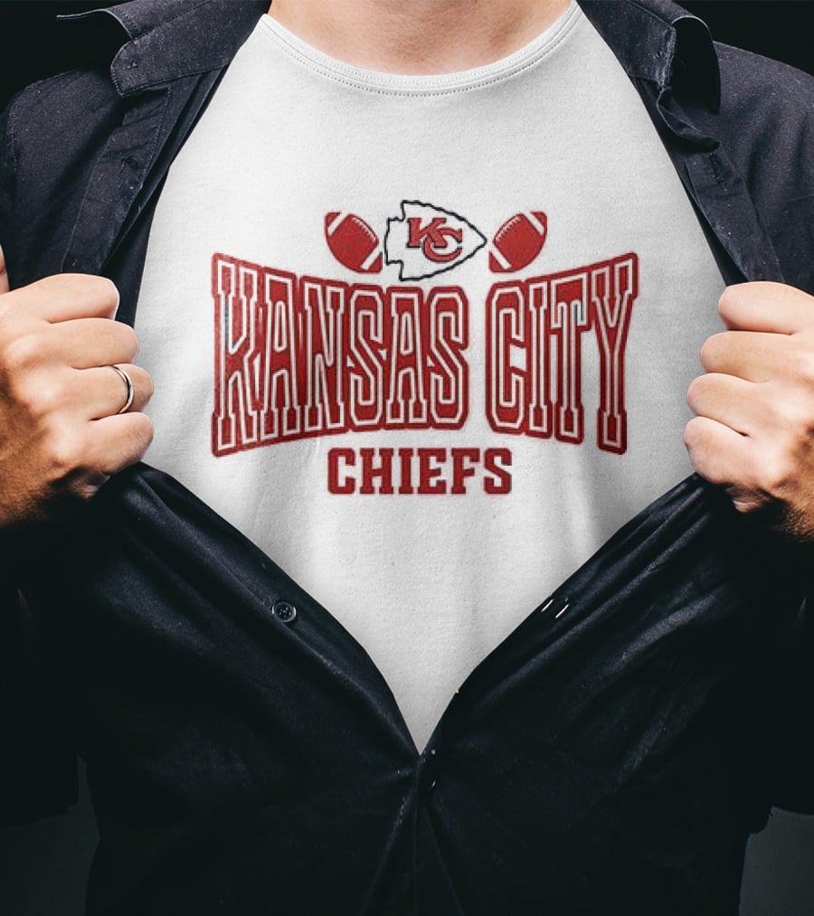 Kansas City Chiefs My Heart Belongs Valentine's Day Football T-Shirt