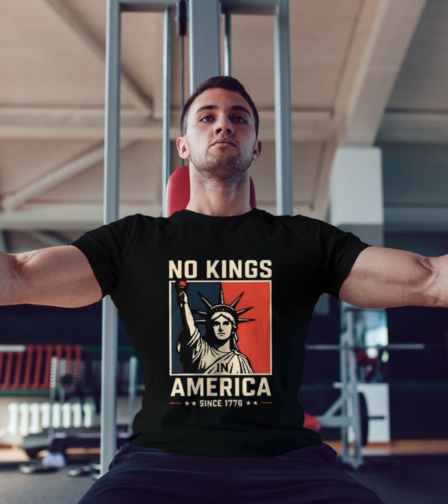 No Kings America Statue Since 1776 Comfort Colors® T-Shirt