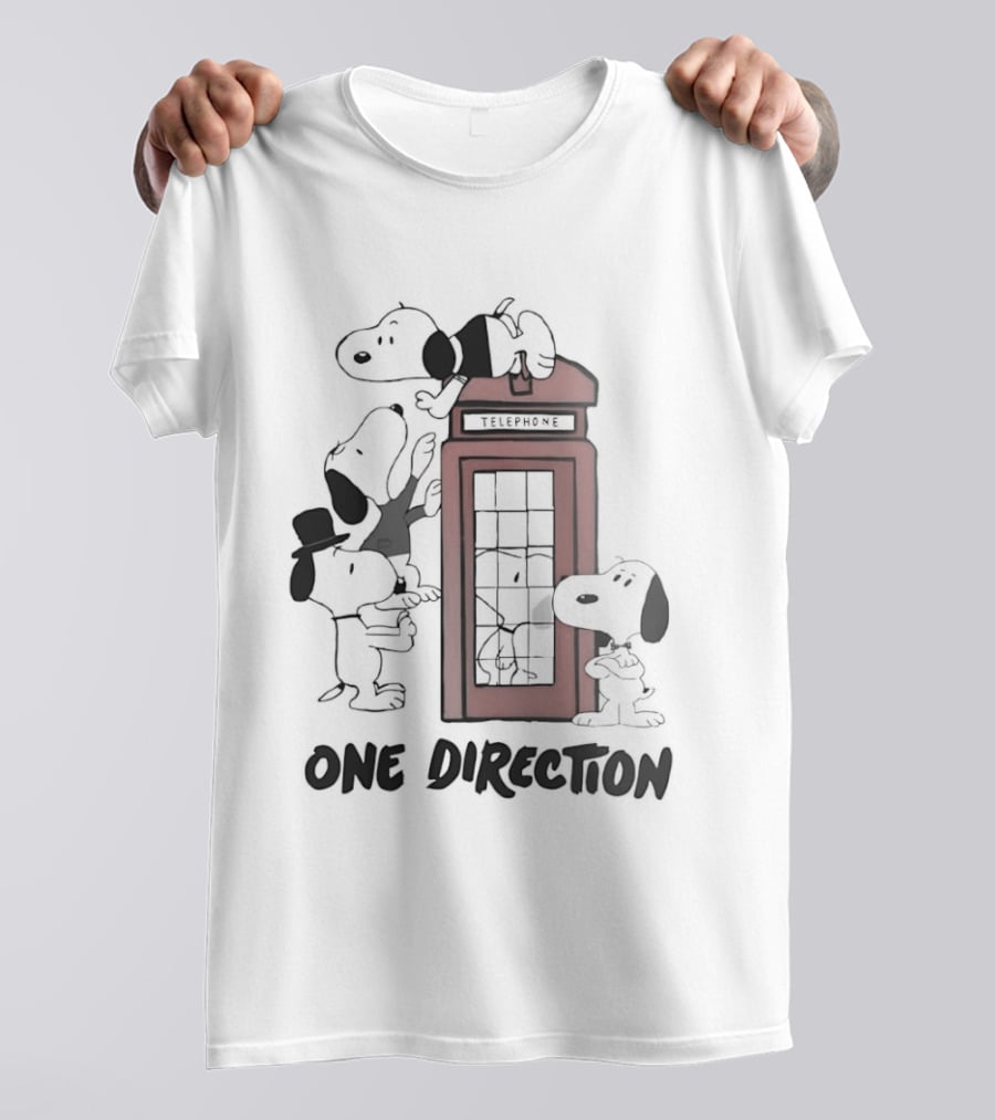 Snoopy One Direction Red Phone Booth T-Shirt