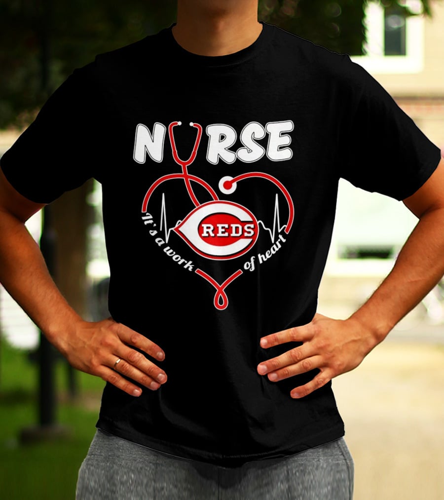 Cincinnati Reds Nurse Stethoscope It's A Work Of Heart T-Shirt