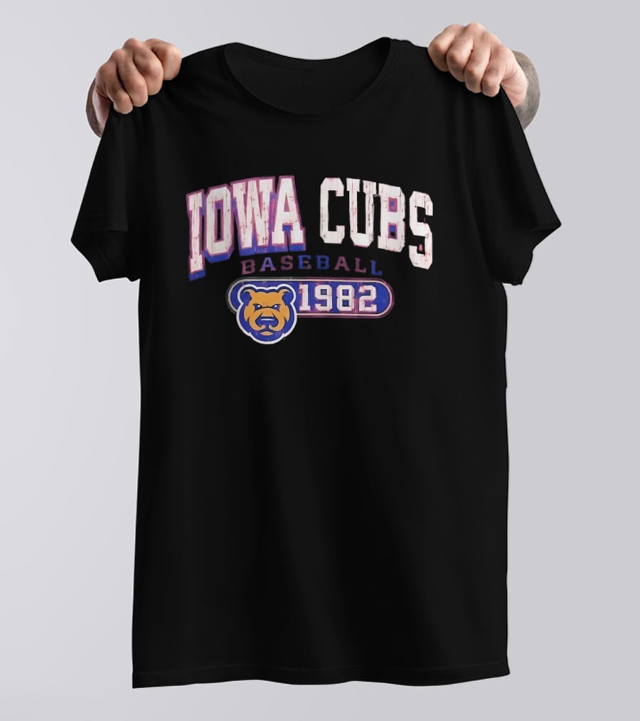 Iowa Cubs Baseball 1982 Vintage Emblem With Bear T-Shirt