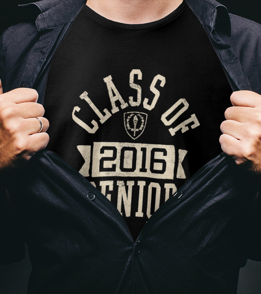 Class Of 2016 Senior Vintage Style Shield T-Shirt