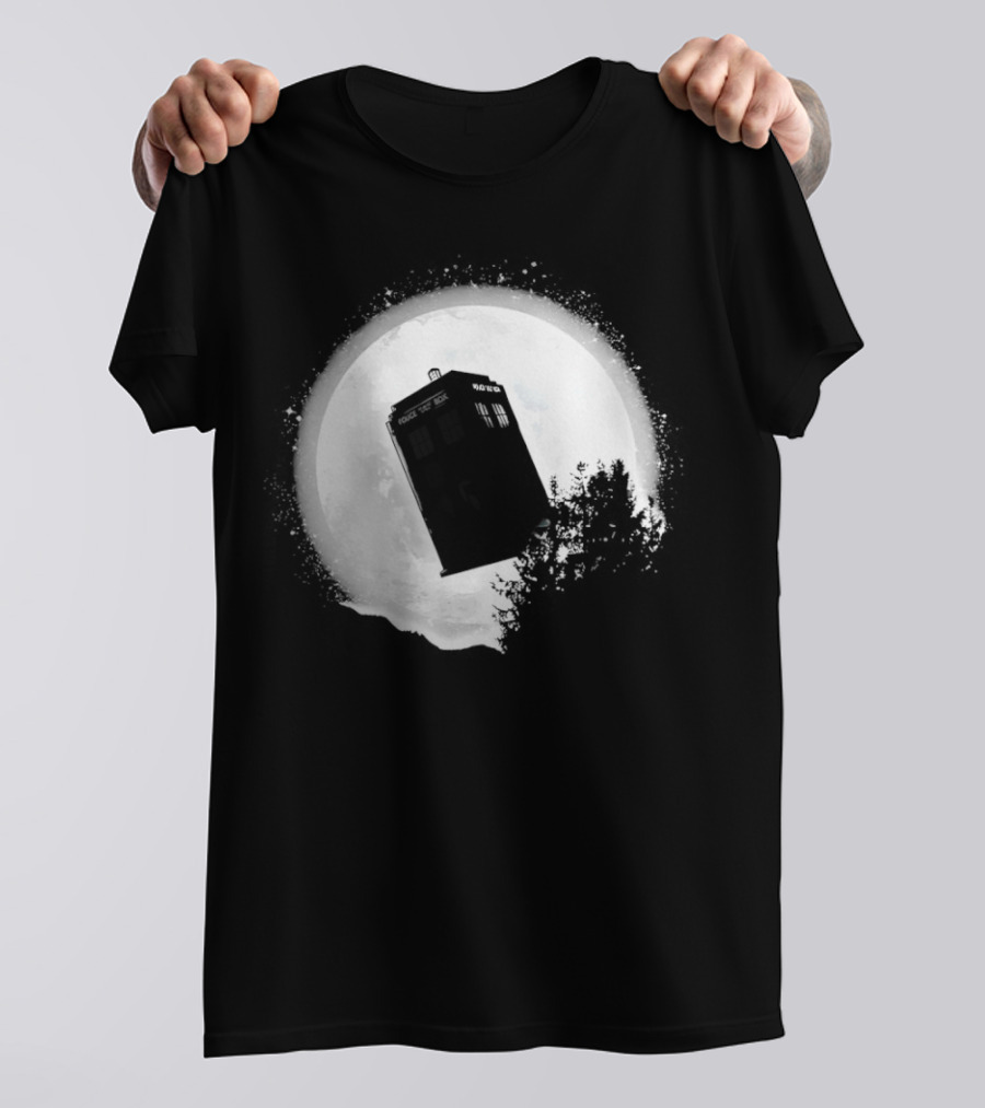 Tardis Doctor Who Moonlight Time Machine Iconic Sci Fi Police Box T-Shirt