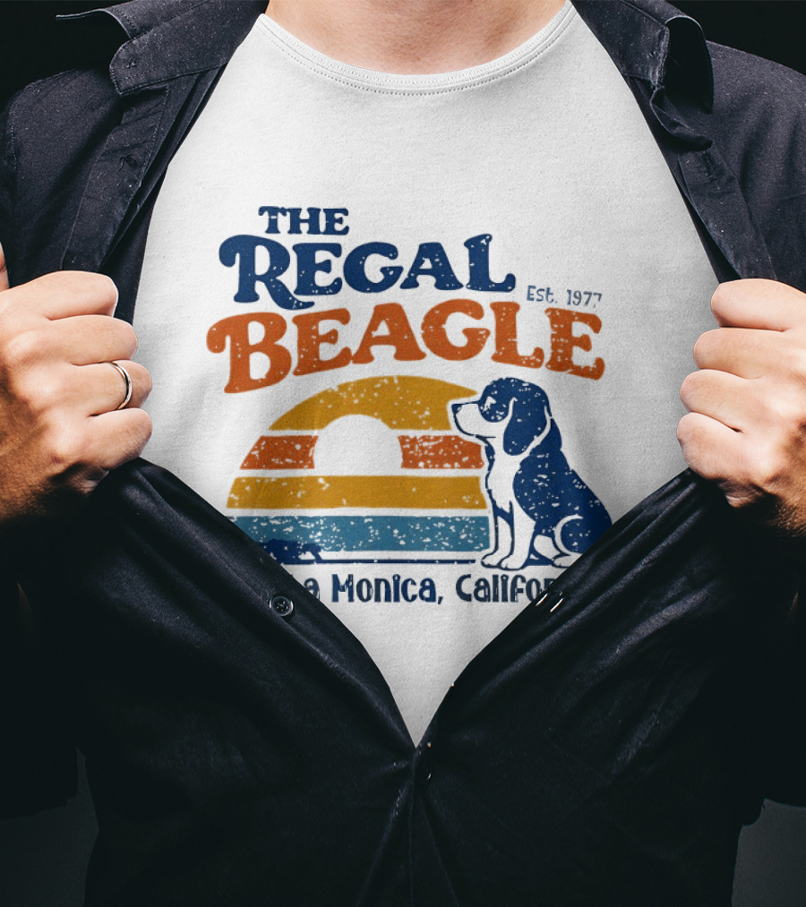 The Regal Beagle Santa Monica California Est 1977 Vintage Sunset Dog T-Shirt
