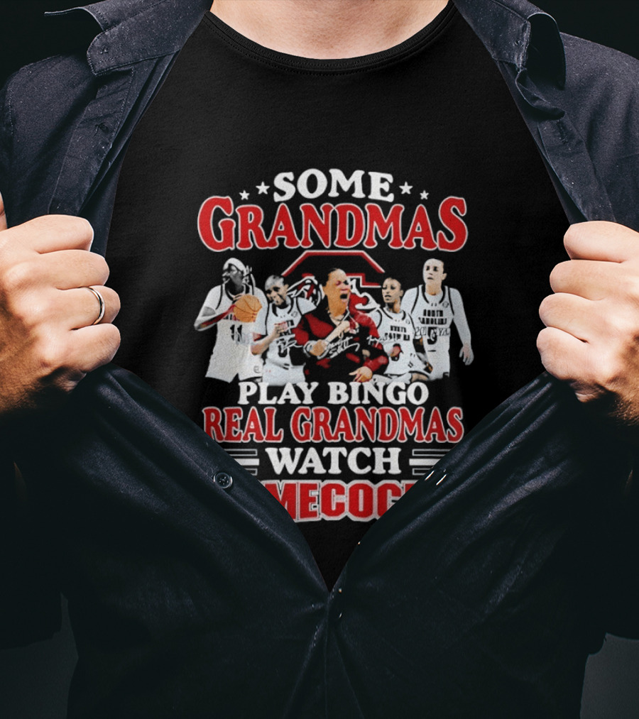 Some Grandmas Play Bingo Real Grandmas Gamecocks T-Shirt