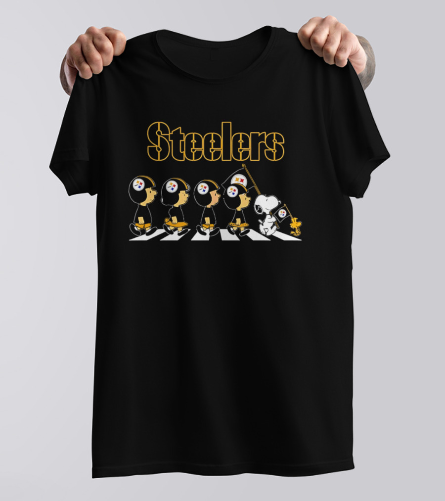 Steelers Peanuts Characters Walking With Football Flag T-Shirt