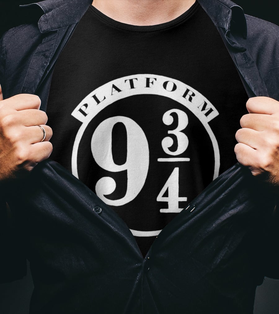 Platform Nine And Three Quarters 9 3/4 Magic Train Station Sign T-Shirt