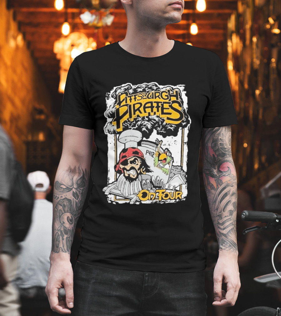 Pittsburgh Pirates P412 On Tour Pirate And Parrot Train T-Shirt