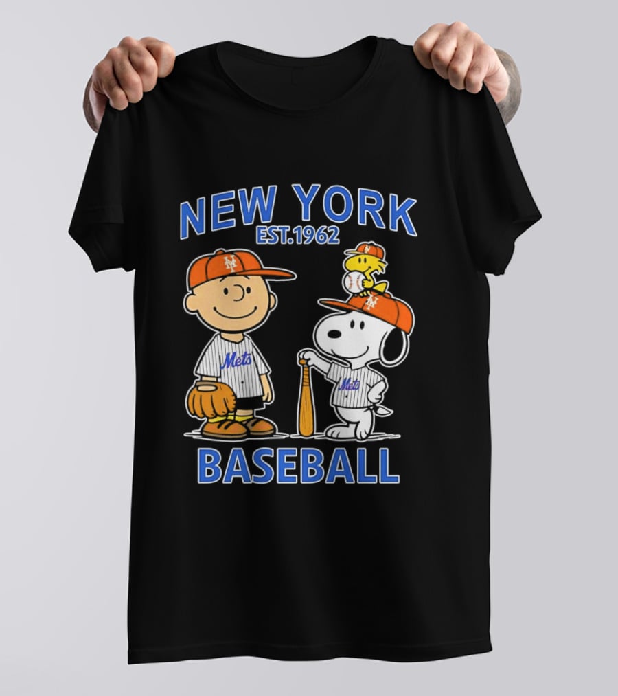 Charlie Brown And Snoopy New York Mets Baseball Est 1962 T-Shirt