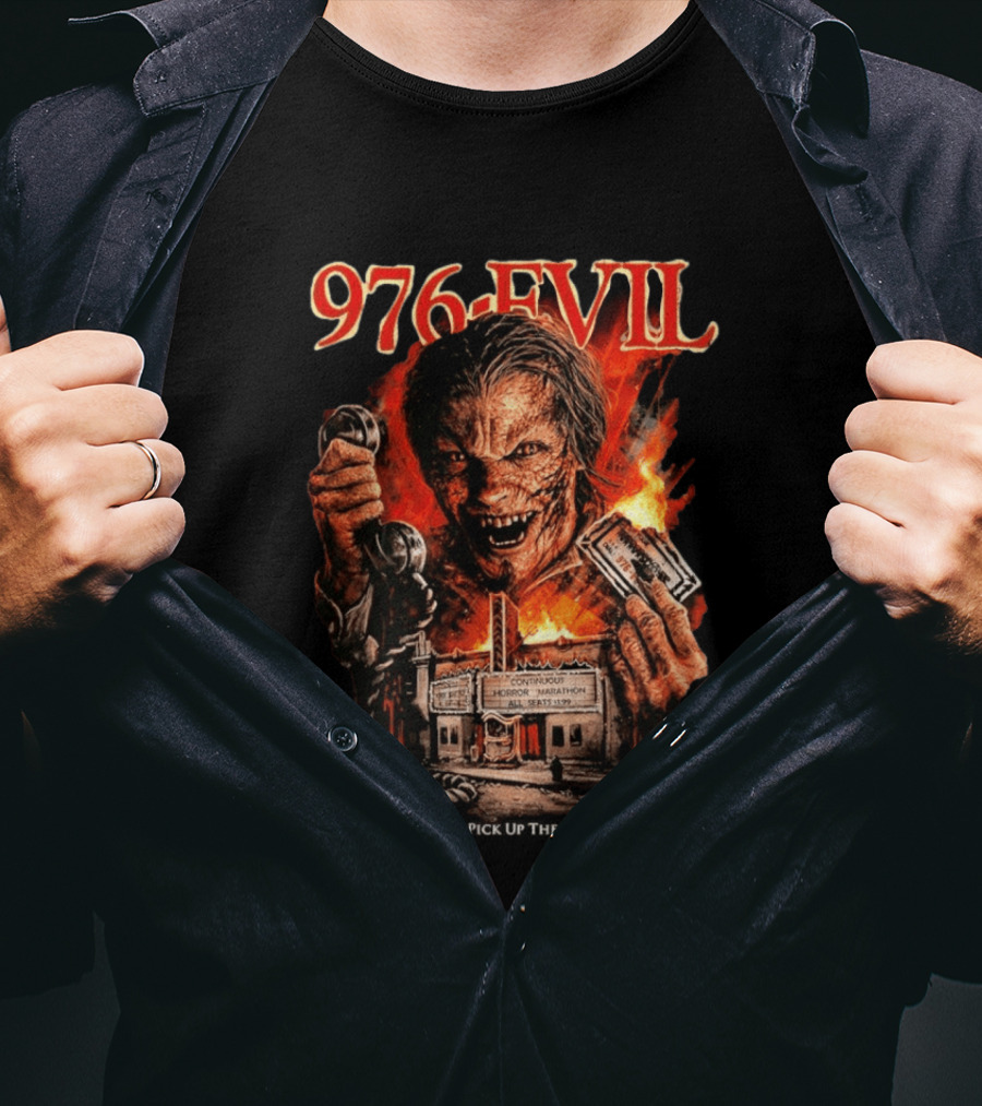 976 Evil Horror Marathon Phone Warning T-Shirt