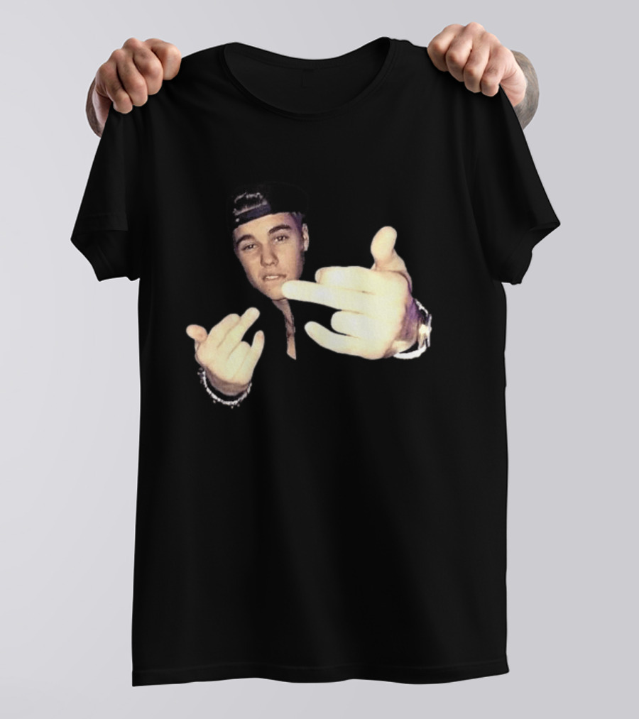 Justin Bieber Middle Finger Gesture Bold Expression T-Shirt