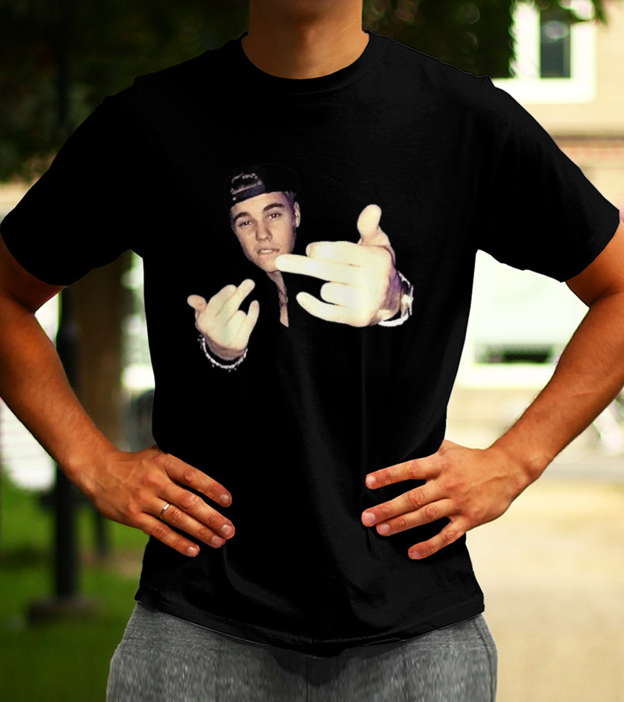 Justin Bieber Middle Finger Gesture Bold Expression T-Shirt