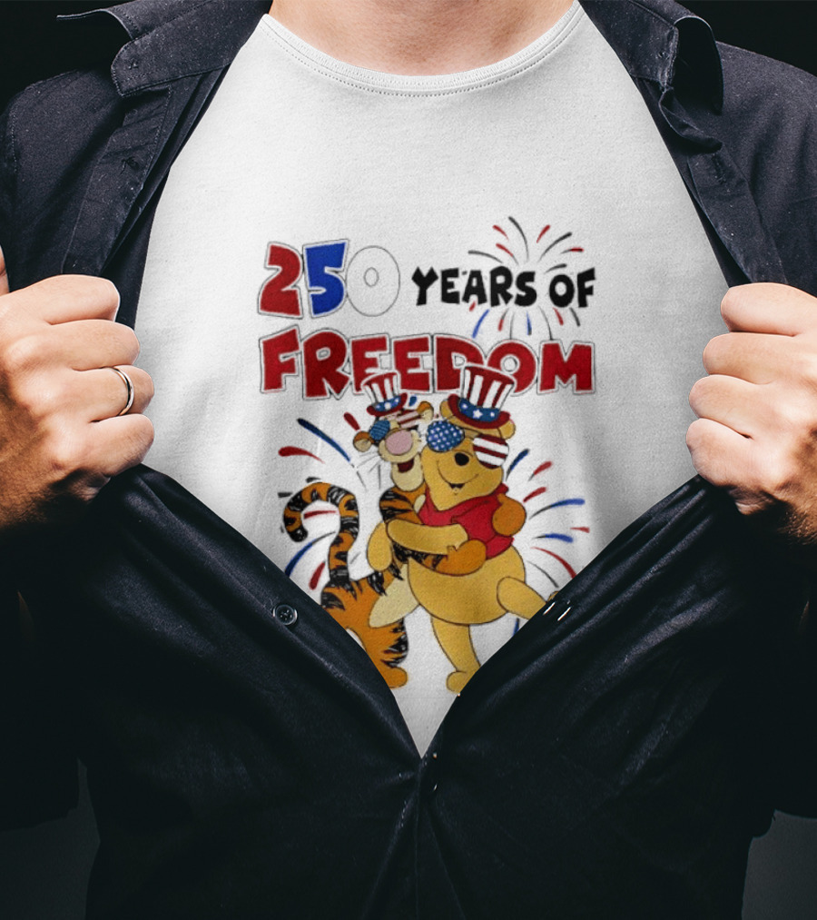 250 Years Of Freedom Winnie The Pooh And Tiger Celebration T-Shirt