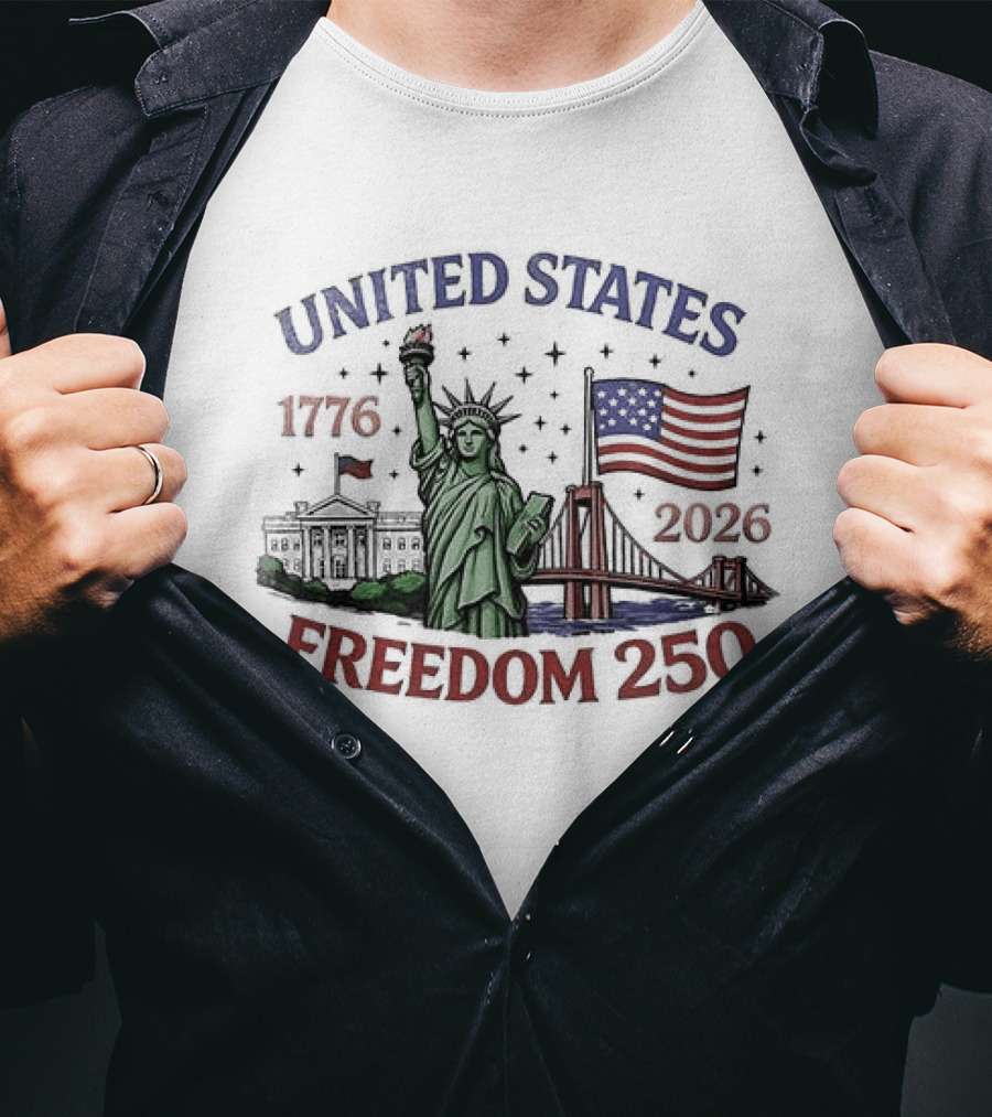 United States 1776 2026 Freedom 250 Anniversary Statue Of Liberty American Flag Celebration T-Shirt