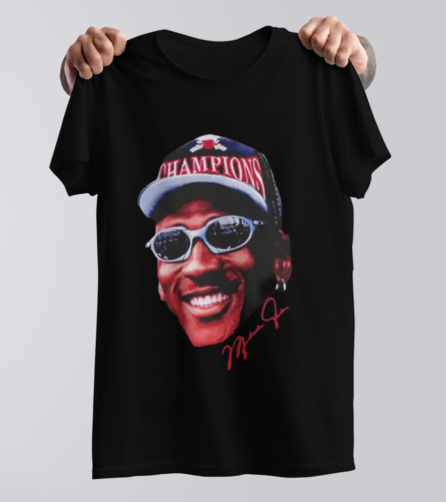M Jordan Chicago Bulls NBA Champions Big Face T-Shirt
