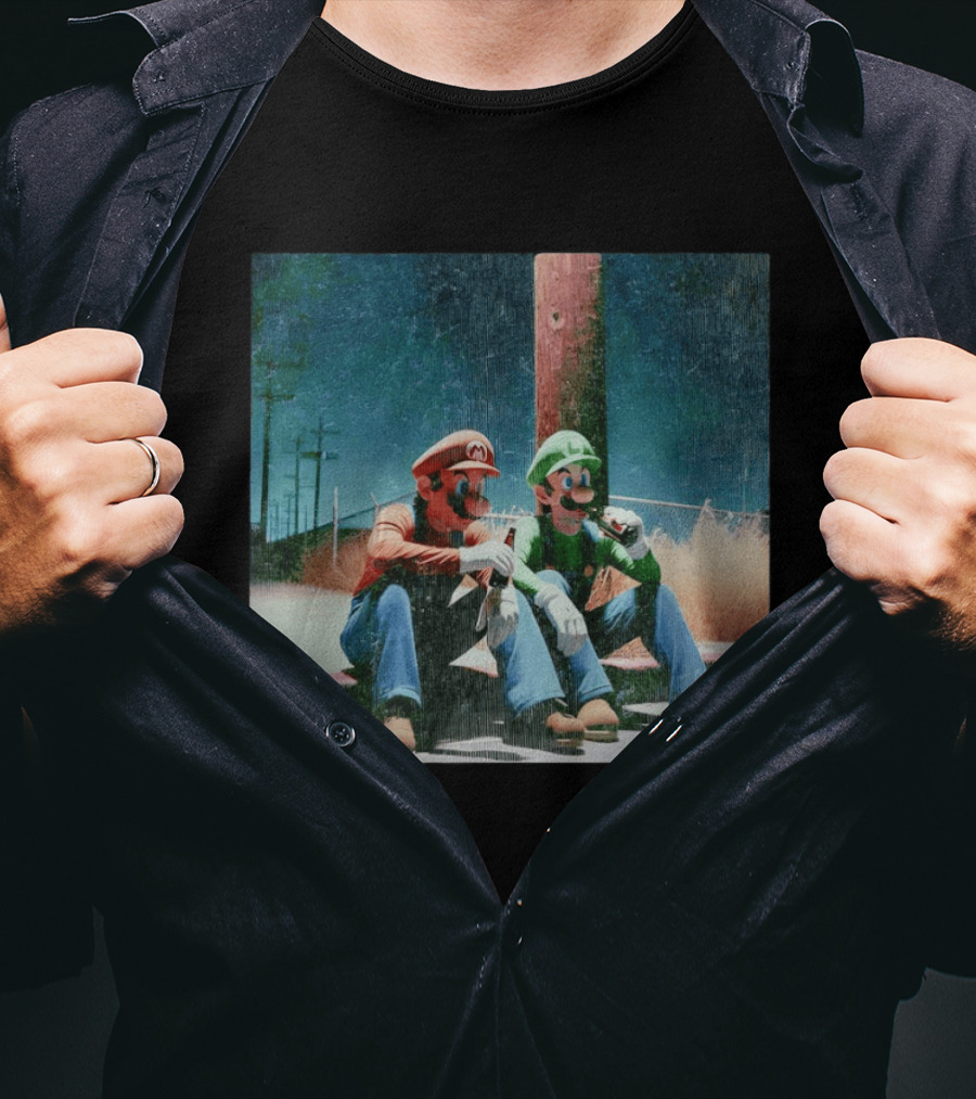 Super Mario Bros Mario And Luigi Relaxing And Drinking Scene T-Shirt