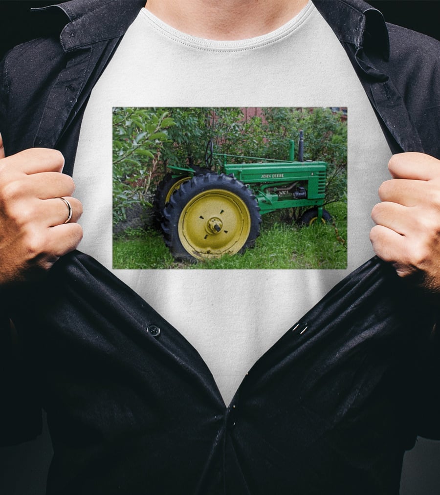 John Deere Model B Tractor Vintage Farming Machinery T-Shirt