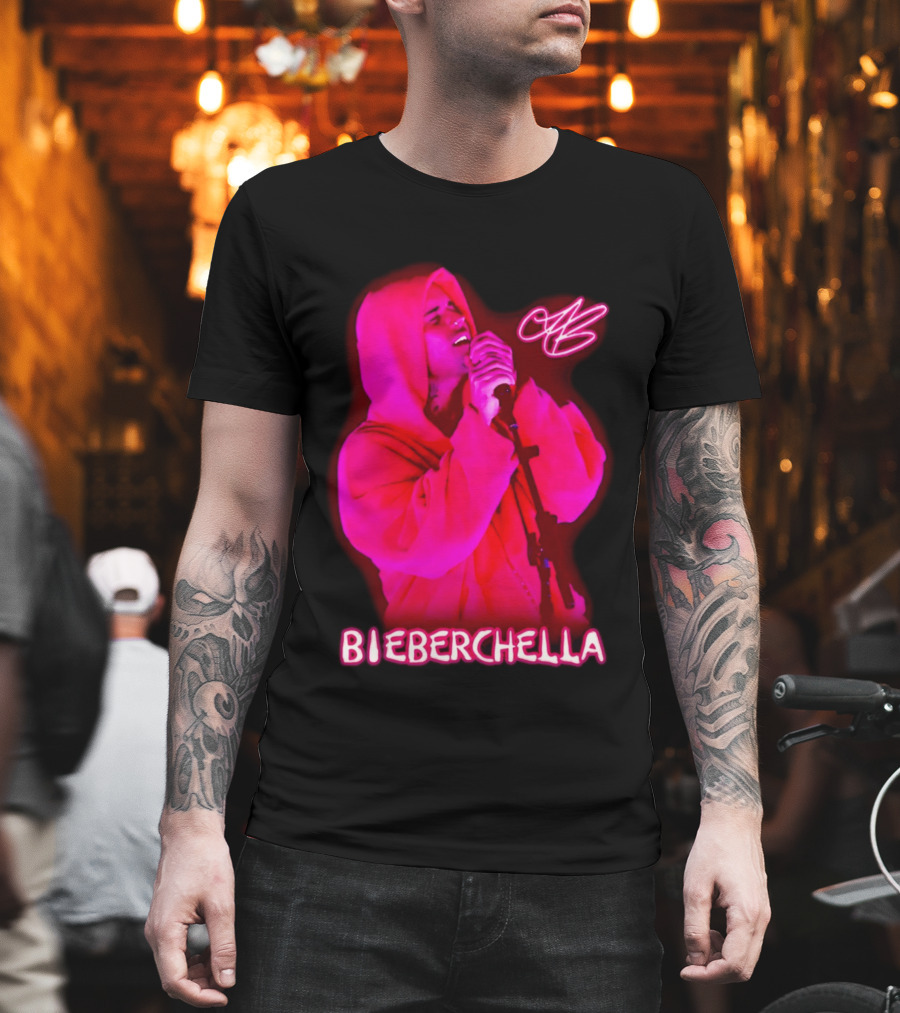 Bieberchella Mic Performance With JB Signature T-Shirt