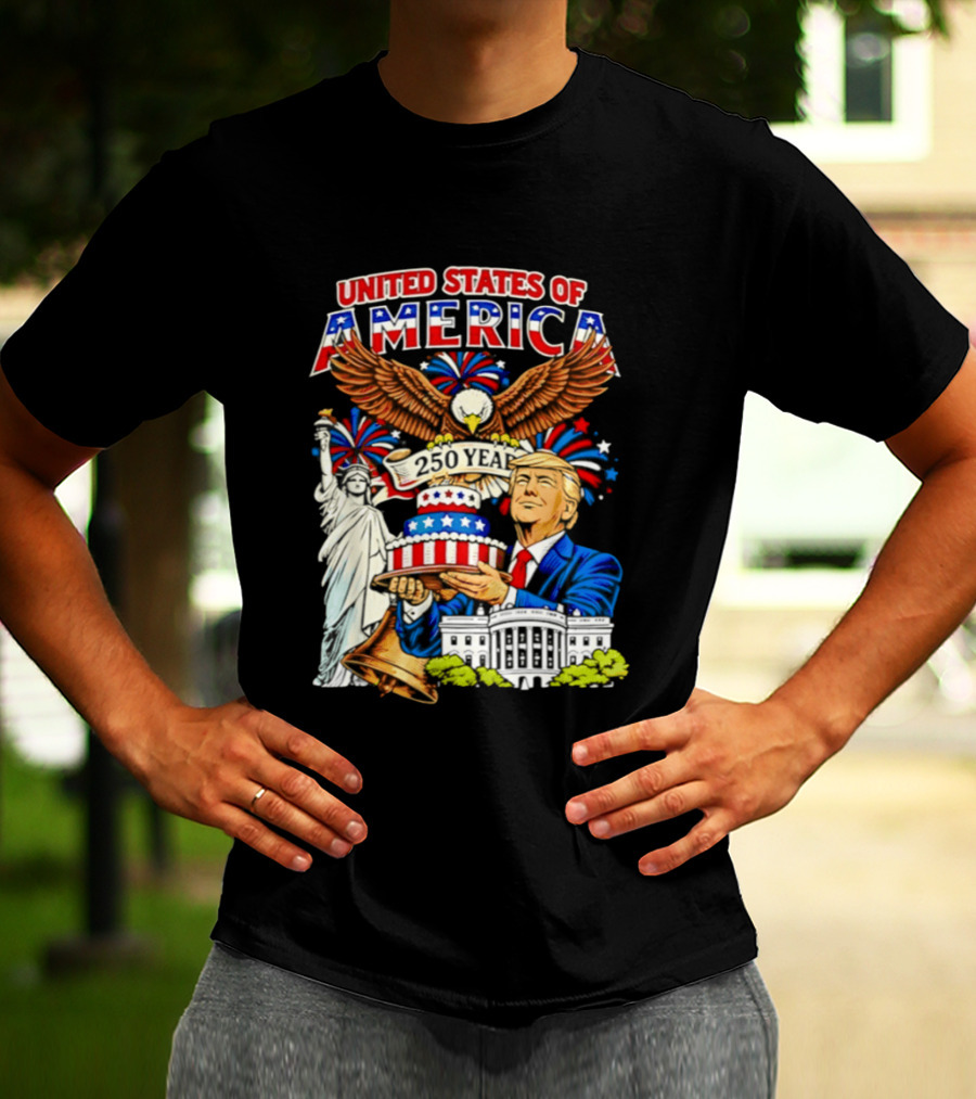 United States Of America 250 Years Celebration 4th Of July Trump With Birthday Cake And Eagle T-Shirt