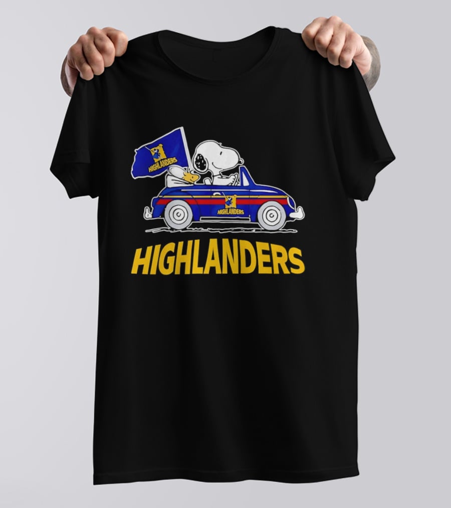 Snoopy And Woodstock Driving Car Cheering Highlanders Rugby T-Shirt