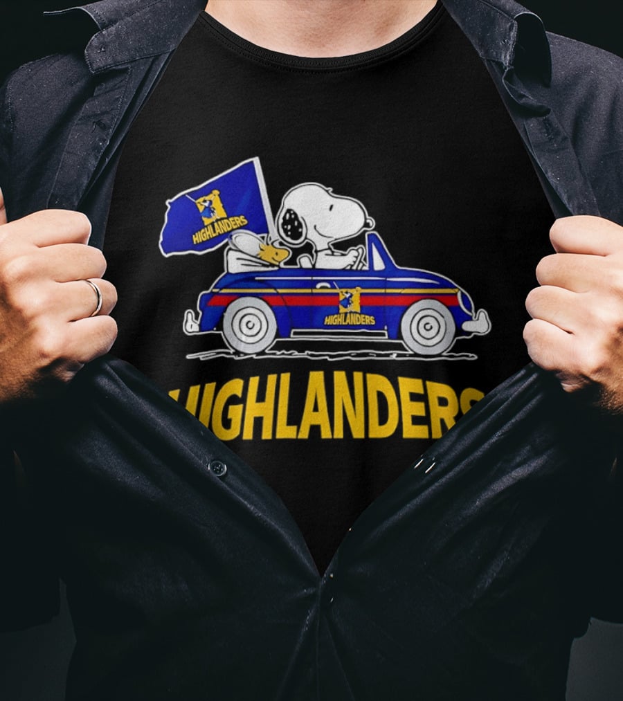 Snoopy And Woodstock Driving Car Cheering Highlanders Rugby T-Shirt