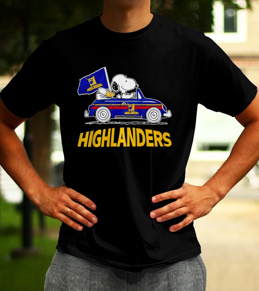 Snoopy And Woodstock Driving Car Cheering Highlanders Rugby T-Shirt