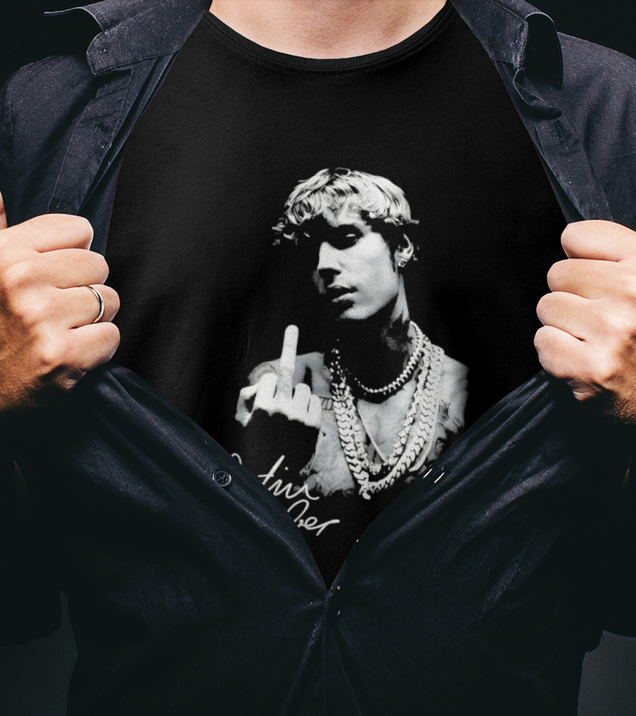 Justin Bieber Middle Finger Gesture T-Shirt