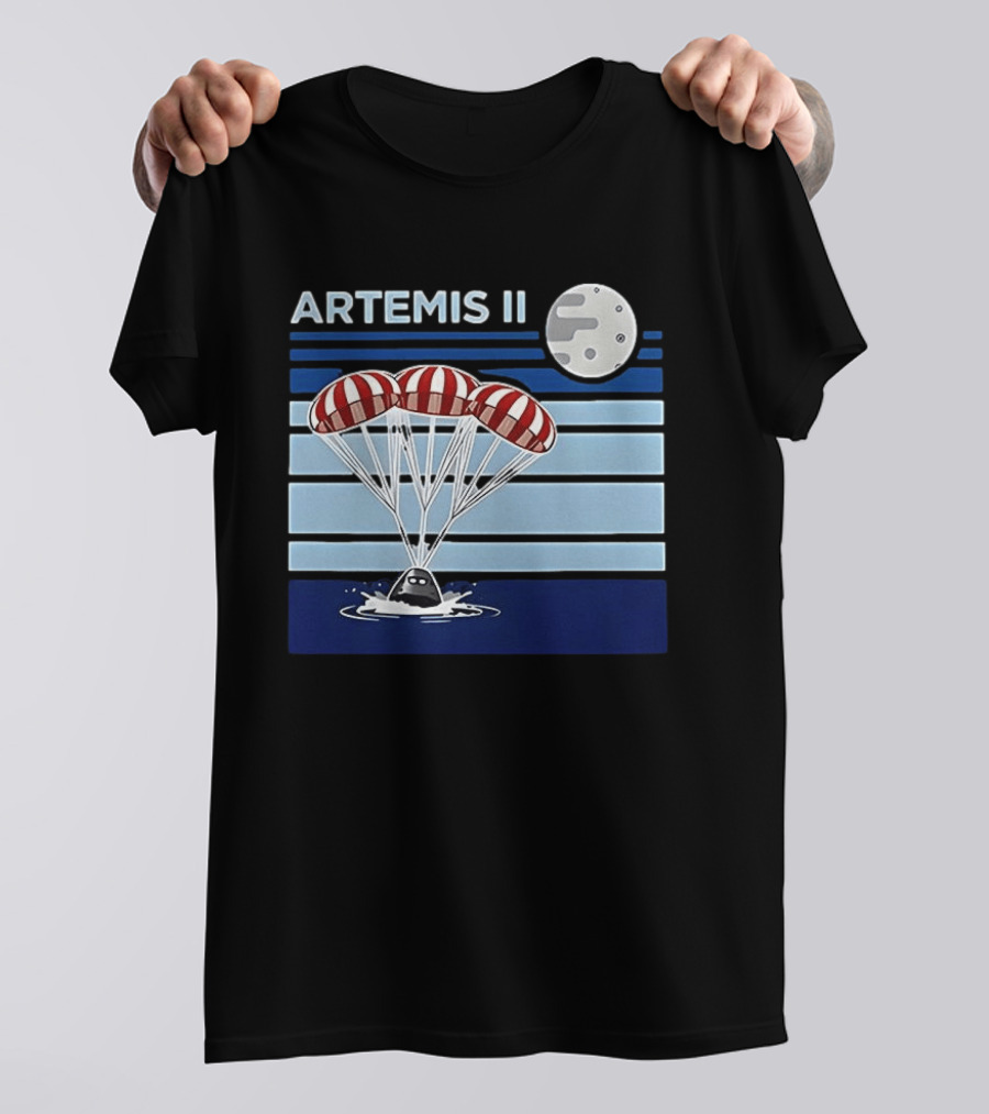 Artemis II Splashdown 2026 Orion Spacecraft Landed With Moon Parachute Scene T-Shirt