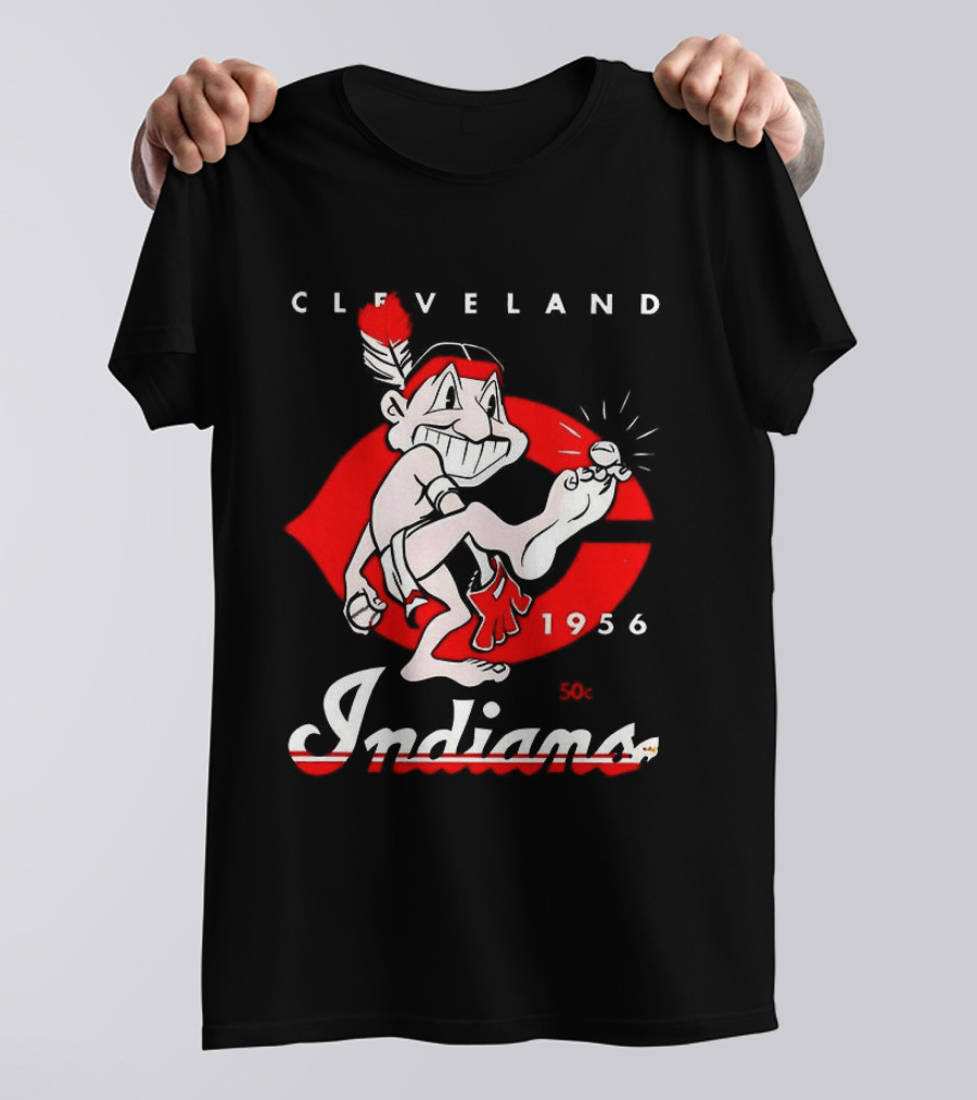 Cleveland Indians 1956 Retro Logo Vintage Sports Memorabilia T-Shirt