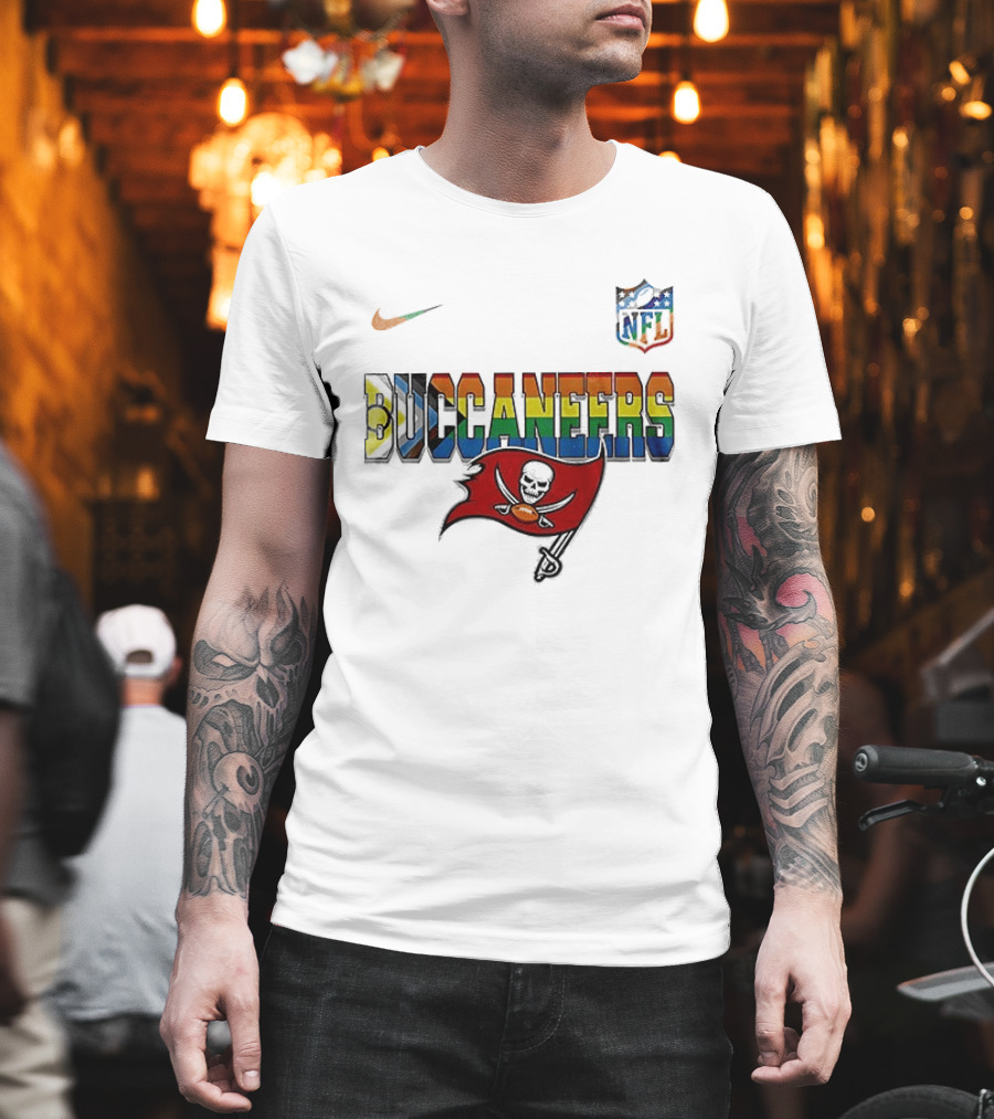 Tampa Bay Buccaneers Pride Peanuts Snoopy Collaboration Nike NFL T-Shirt