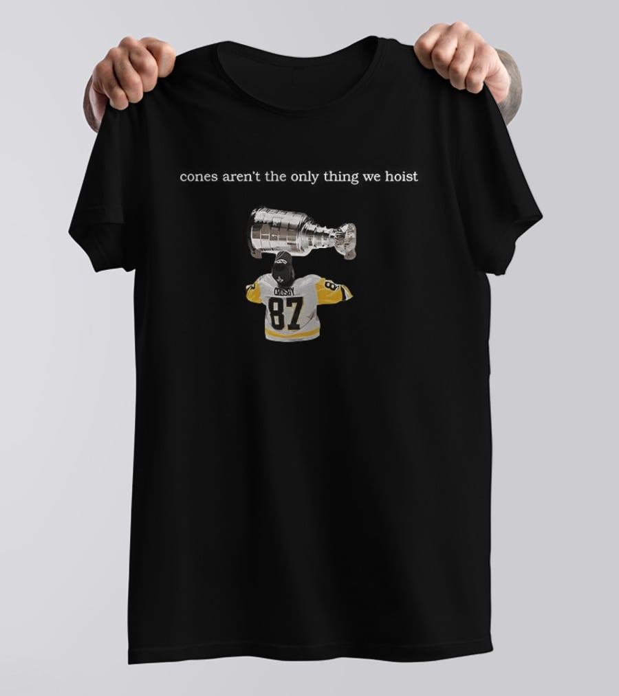 Pittsburgh Penguins Stanley Cup Hoist 87 Crosby Victory T-Shirt