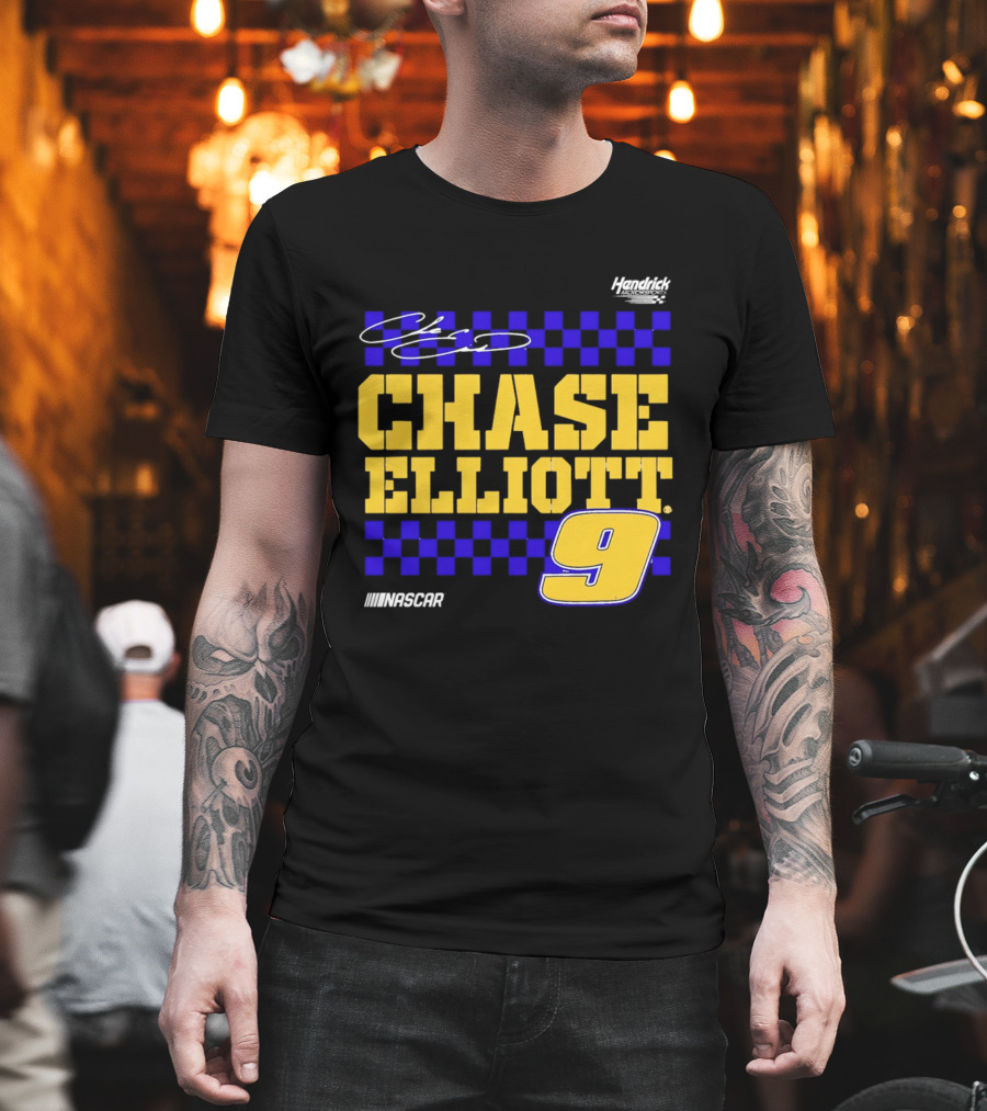 Chase Elliott 9 NASCAR Hendrick Motorsports Vive La Fete Autographed T-Shirt