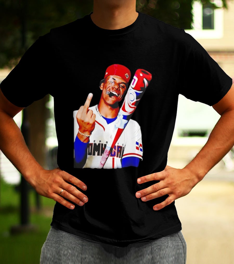 Juan Soto Dominican Republic Baseball Smoking Gesture Middle Finger T-Shirt