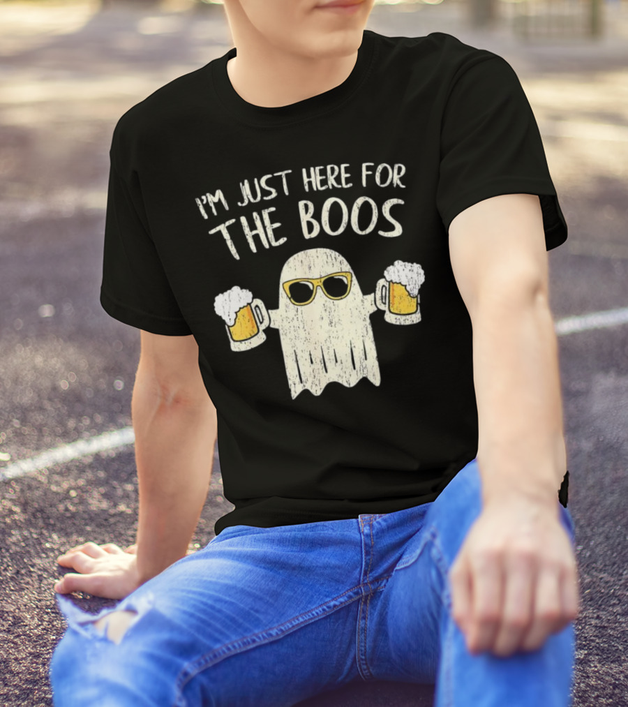 I'm Just Here For The Boos Funny Ghost Sunglasses Beer S T-Shirt