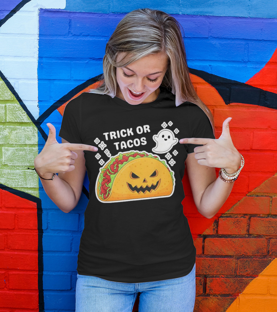 Trick Or Tacos Spooky Jack-o-lantern Halloween Mexican Food T-Shirt